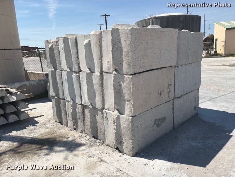 (24) Concrete Edge Bunker Blocks - photo 5