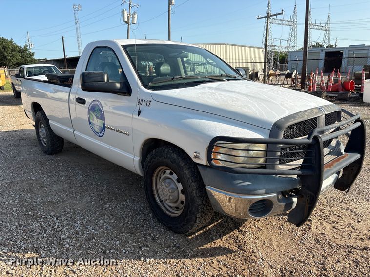2005 Dodge Ram 2500 Pickup Truck - photo 3