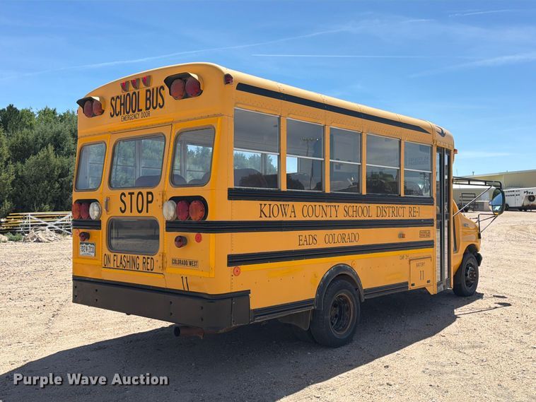 2003 Ford E450 School Bus - photo 5