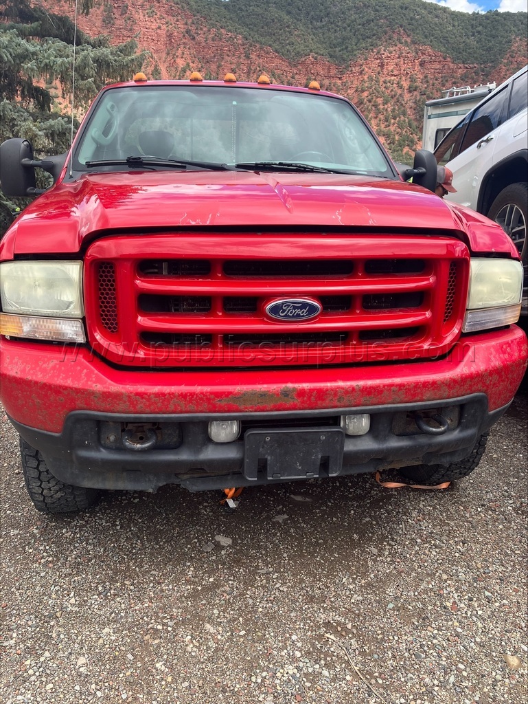 2004 Red Ford F250 Pickup — photo 1