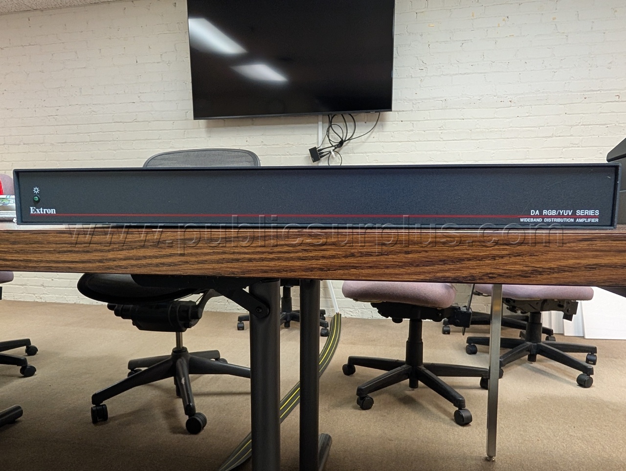Extron Wideband Distribution Amplifier — photo 1