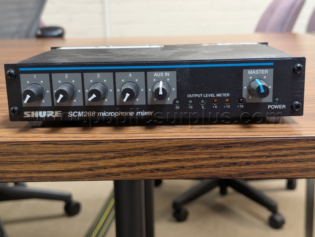 Sure SCM 268 microphone mixer — photo 1