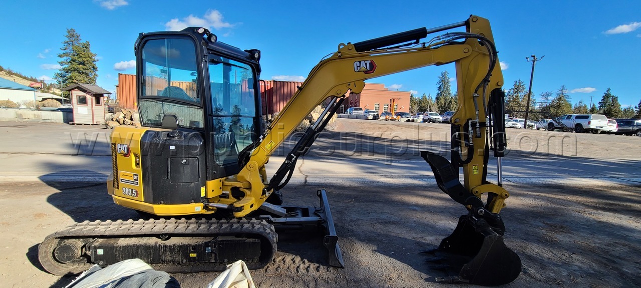 ITR tracks for Cat 303.5 CR mini excavator — photo 1