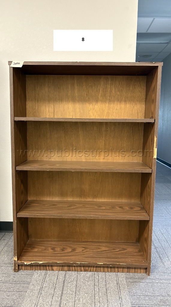 LOT 121 - Bookshelves (8) & Credenza (1) — photo 1