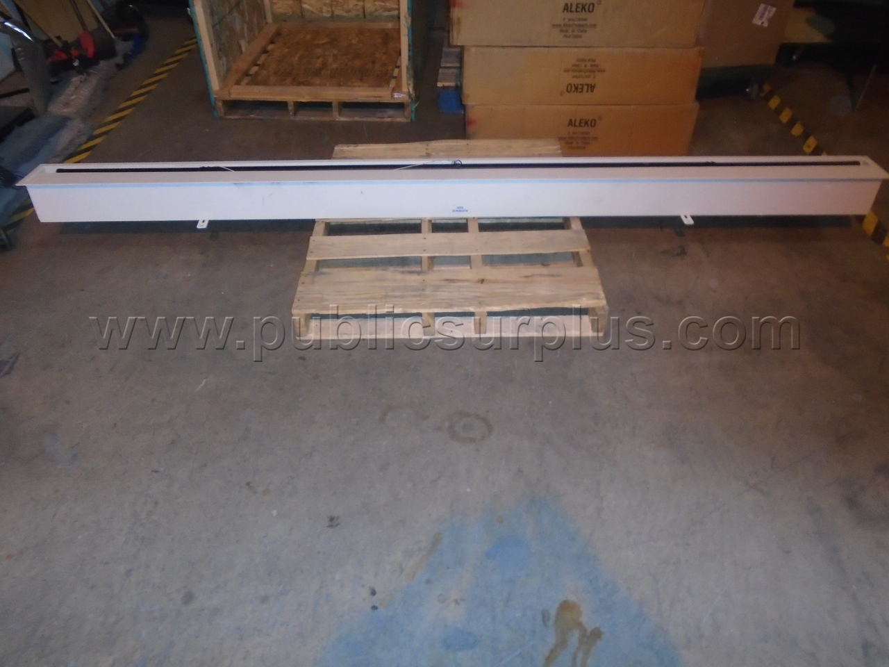 PROJECTOR SCREEN 8FT. LONG & 10FT. WIDE — photo 1