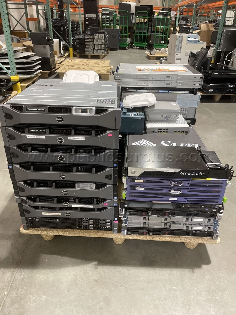 Pallet of Network Switches & Server Blades - CH - III3 — photo 1