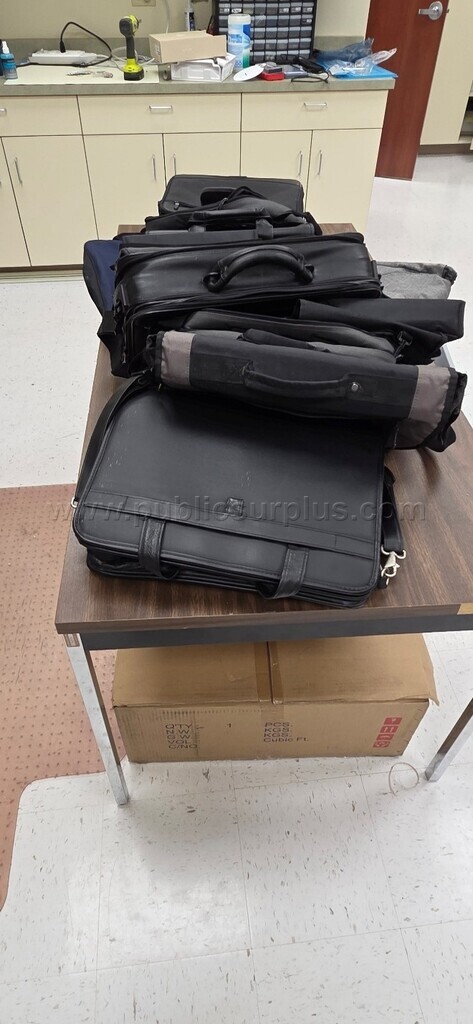 Lot of Laptop / Brief Bags - Various Sizes and Brands — photo 1