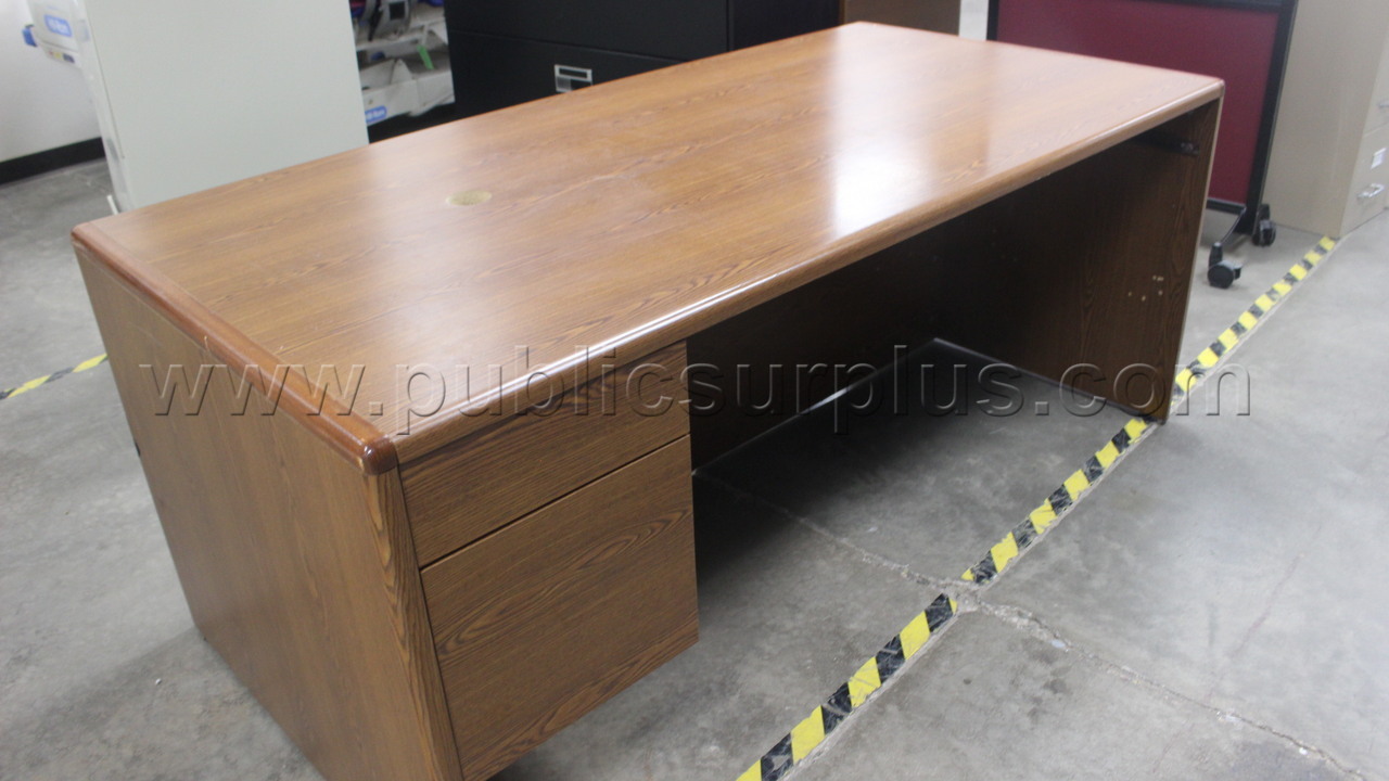 2 Drawer Wood Desk 6' x 3' — photo 1