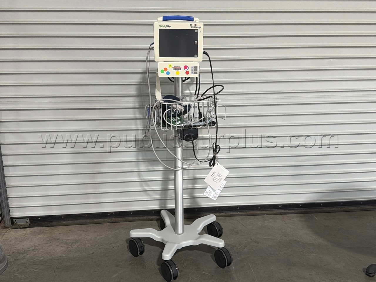 MOBILE WELCH ALLYN VITAL SIGNS MONITOR — photo 1
