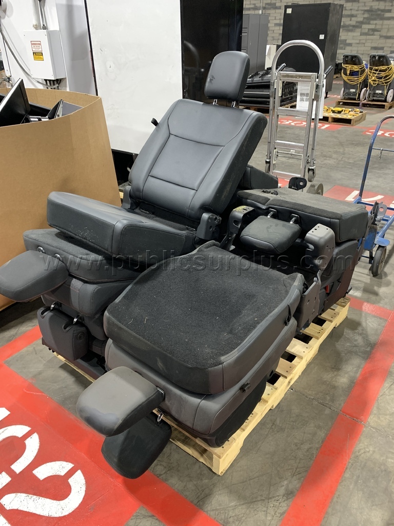 Vehicle Seats (single) /KK — photo 1