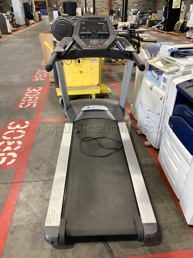 Treadmill, Spirit Fitness /KK — photo 1