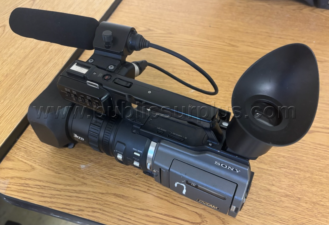 SONY DVCAM Video Camera — photo 1