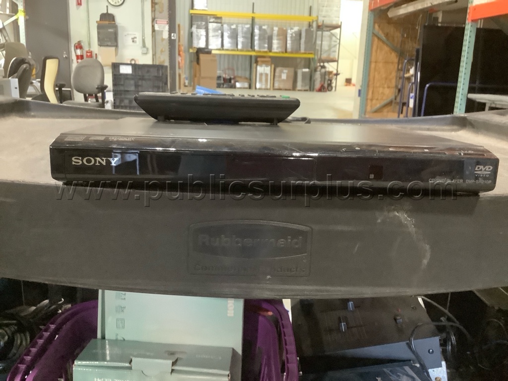 7927 - Sony DVD Player w/Remote — photo 1