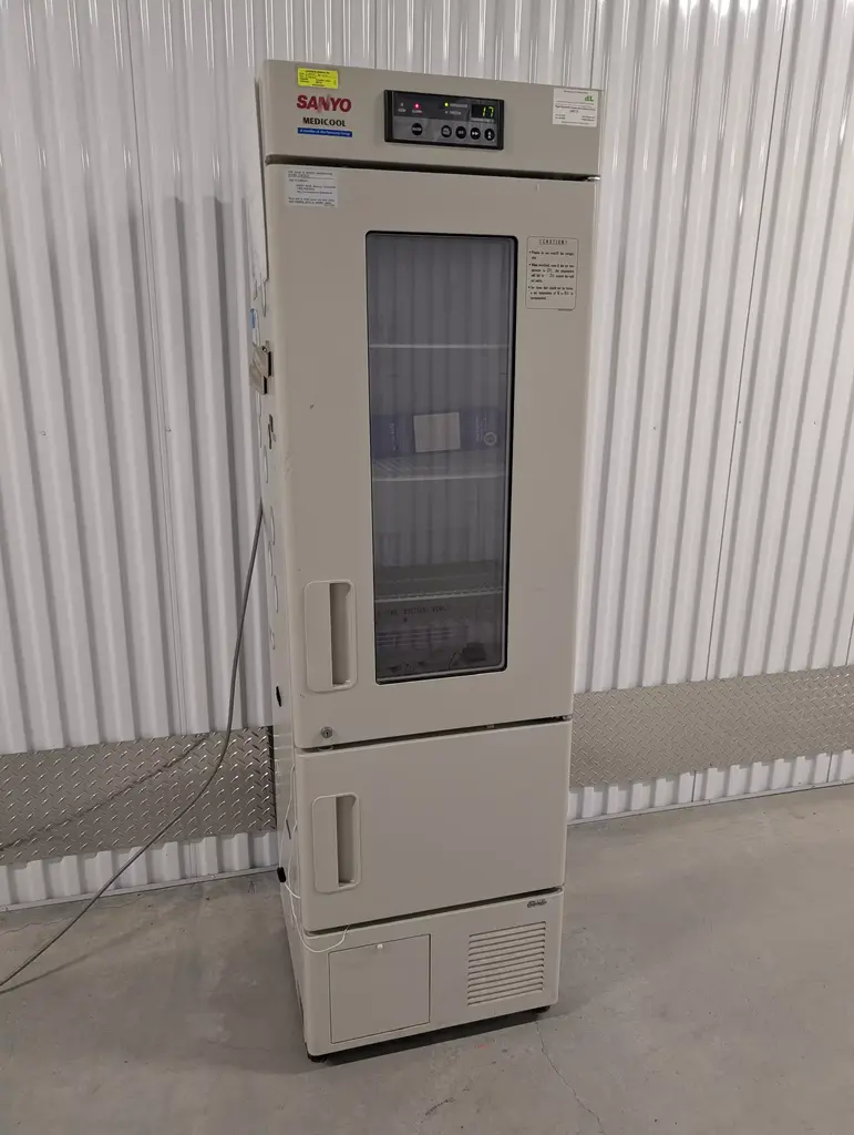 Sanyo MPR-215F Pharmaceutical Refrigerator and Freezer Combo — photo 1