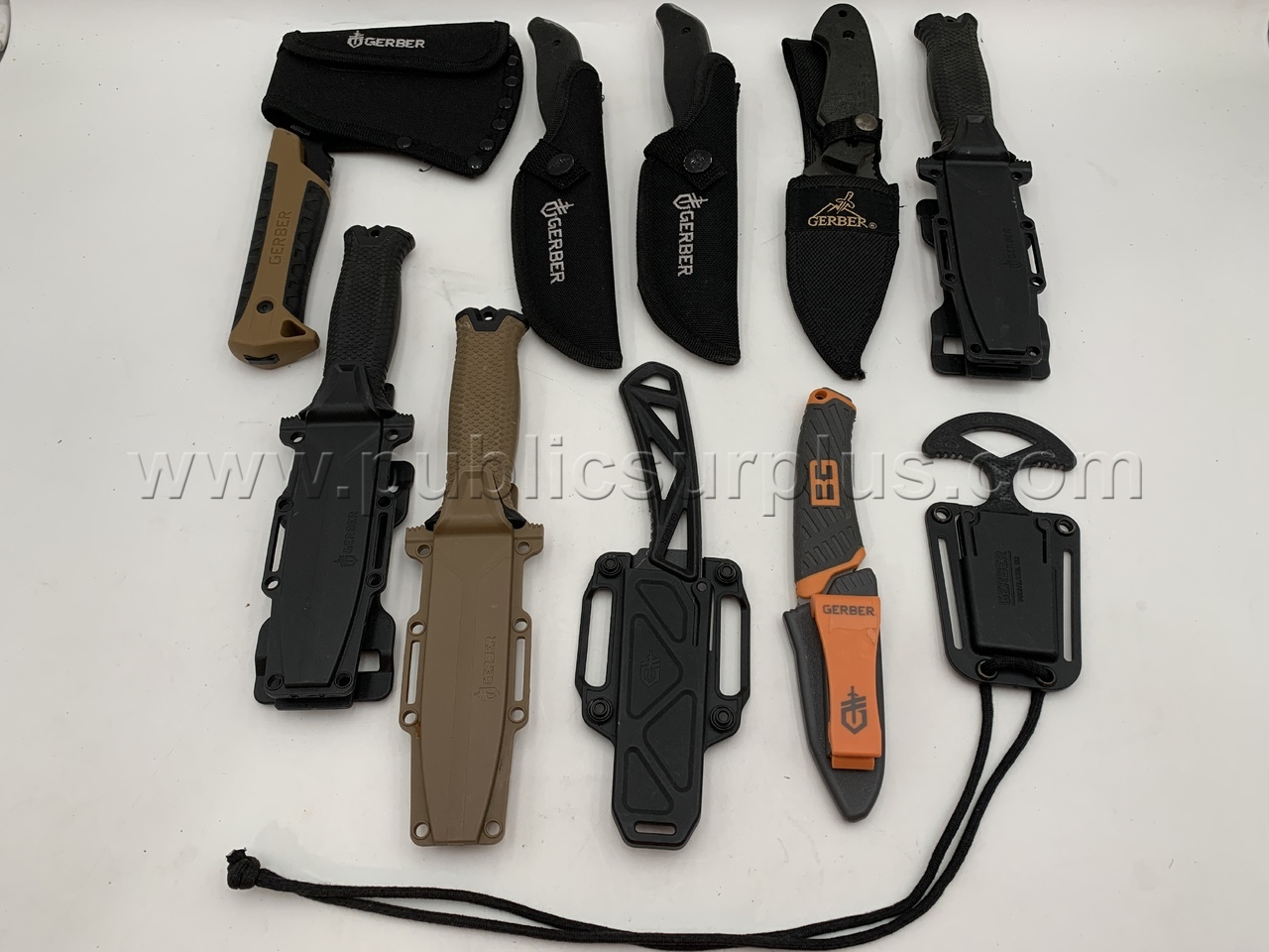 Gerber Fixed Blade Knives - Shipping $14.99 /KK — photo 1