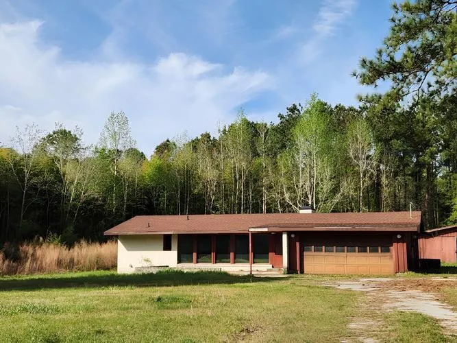 1367 WINTERGREEN RD, COVE CITY, NC