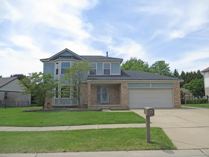 33443 PAOLETTI, FRASER, MI