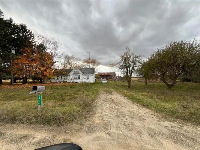 8458 Melvin Rd., Melvin, MI