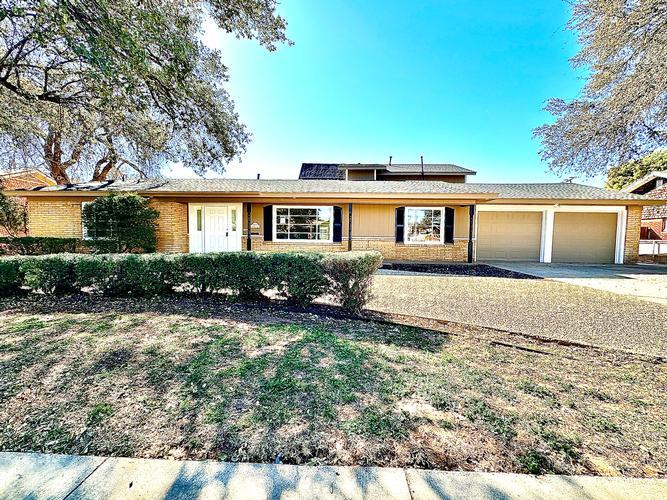 1609 IDLEWOOD LN, ODESSA, TX - photo 1