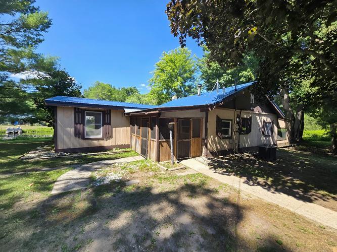 17923 2ND ST, BARRYTON, MI - photo 1