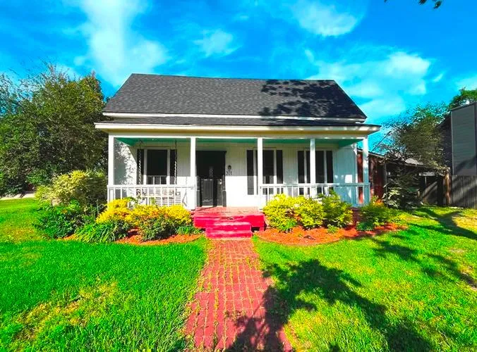 301 S. Main Street, Crandall, TX