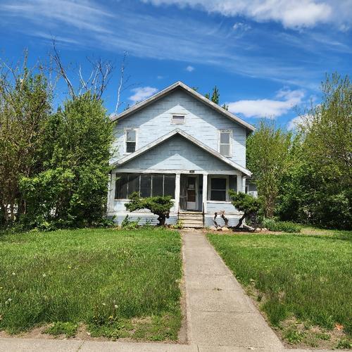 1701 SUMMIT ST, MARSHALLTOWN, IA - photo 1