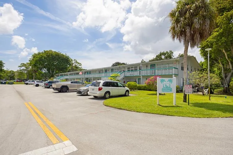 130 Ventnor I, Deerfield Beach, FL