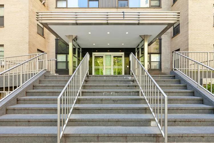 1 FORDHAM HL OVAL APT 12D, BRONX, NY