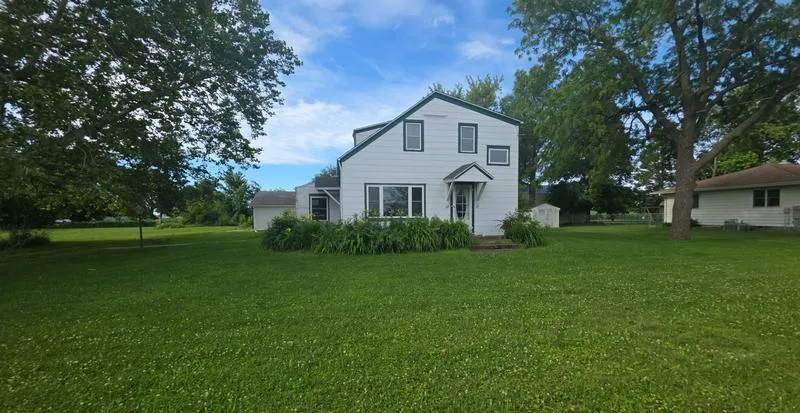 601 NORTH STREET, YALE, IA