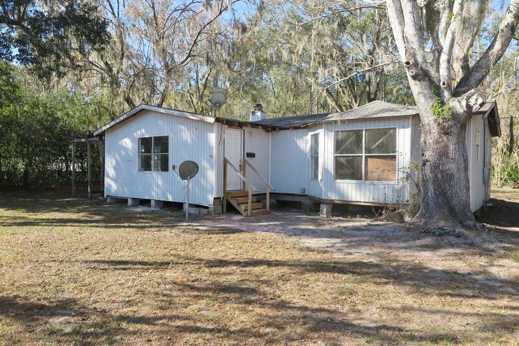 8760 COUNTY RD 127 NORTH, SANDERSON, FL - photo 1