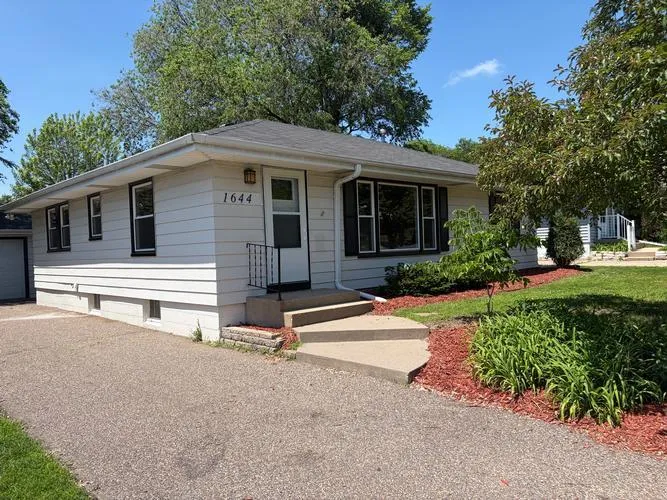 1644 Nevada Ave S, Saint Louis Park, MN