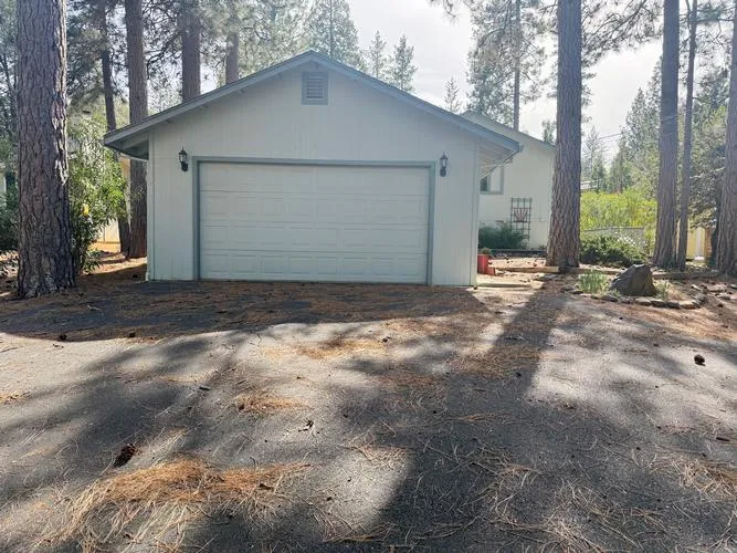 19955 PINE MOUNTAIN DRIVE, GROVELAND, CA