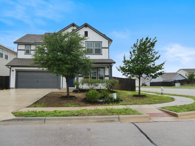 8201 Greyhawk Cv, Austin, TX - photo 1