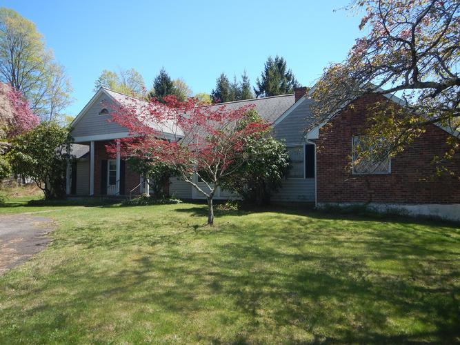 1 HUNTING RIDGE RD, BROOKFIELD, CT