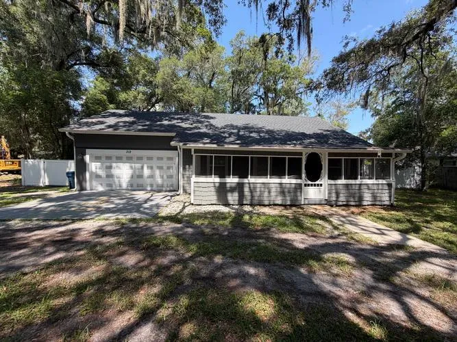 312 Wade Ave, Deland, FL