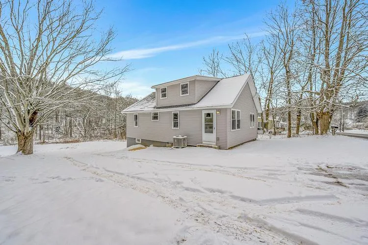 642 Bodle Road, Wyoming, PA