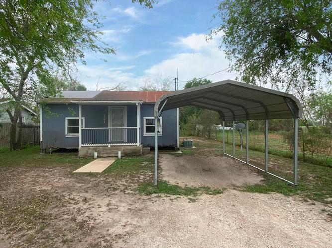 321 VOELKEL AVENUE, ORANGE GROVE, TX - photo 1