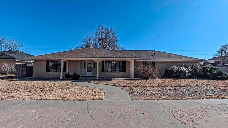 1113 BENNETT DR, Dumas, TX