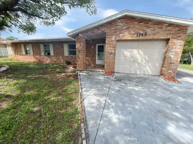 1749 Haverhill Dr, Deltona, FL