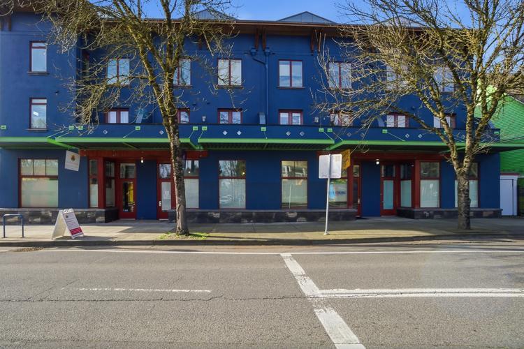 325 NE Graham St, Unit #6, Portland, OR - photo 1