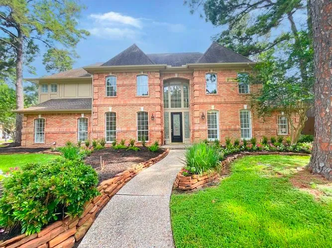 1810 SEVEN MAPLES DR, KINGWOOD, TX