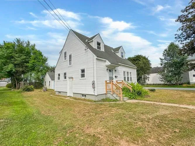 194 UNION STREET, SPRINGFIELD, VT