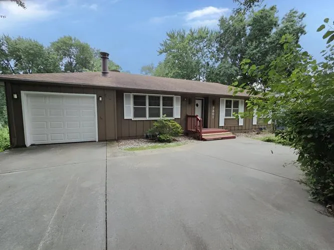 7301 W 89TH STREET, OVERLAND PARK, KS