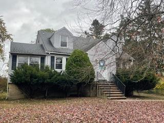 6 GATES AVENUE, EAST BRUNSWICK, NJ - photo 1
