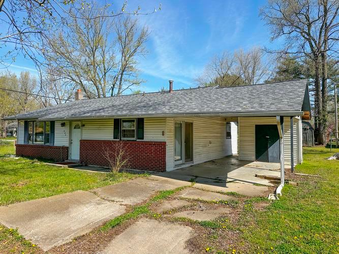 402 EAST LOGAN, DE SOTO, IL - photo 1