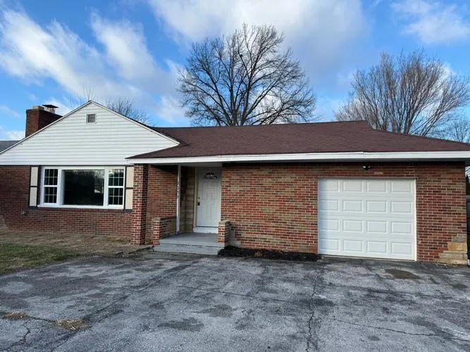 2653 LUVERNE AVE., OREGON, OH