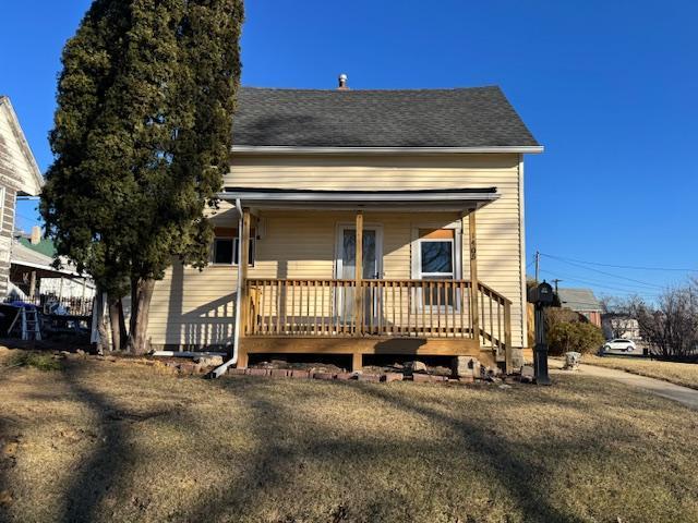 1405 7th Ave., Belle Plaine, IA