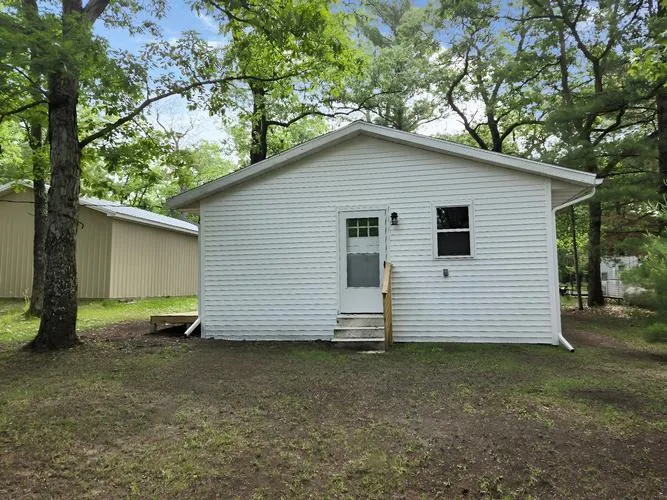 9071 S. CRABAPPLE RD., BALDWIN, MI