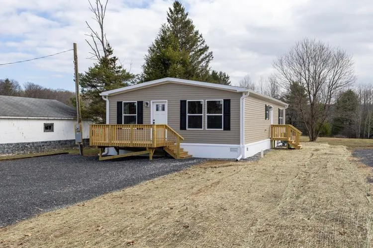 144 GORTON RD, MOSHANNON, PA