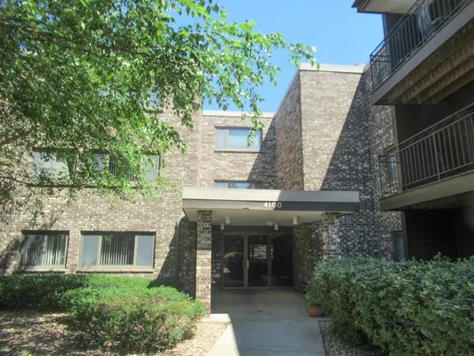 4100 Parklawn Ave #218, Edina, MN